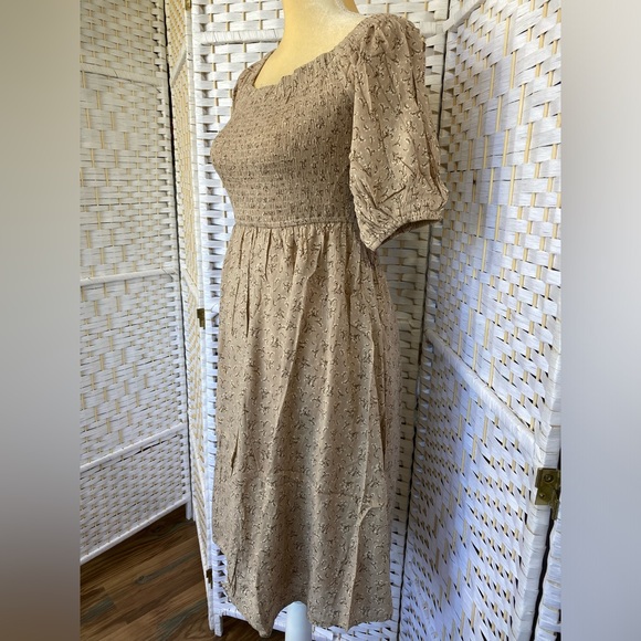 NWT Hem & Thread Taupe Floral Off Shoulder Puff Sleeve MIDI Dress size S - Picture 10 of 15